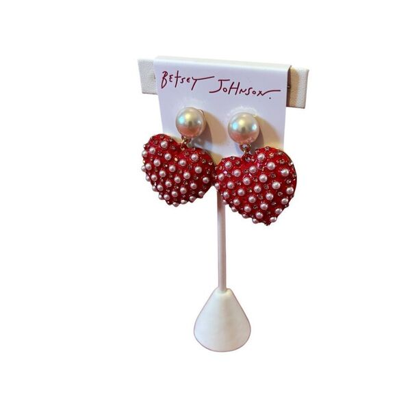 Betsey Johnson Red Enamel & Faux Pearl Heart Dangle Drop Earrings. - Picture 3 of 7